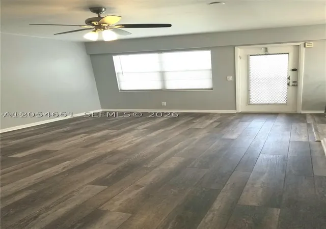 Listing Photo 4 - Condo for sale in building located at 285 Fanshaw G, Boca Raton, FL 33434 - Unit #285 G