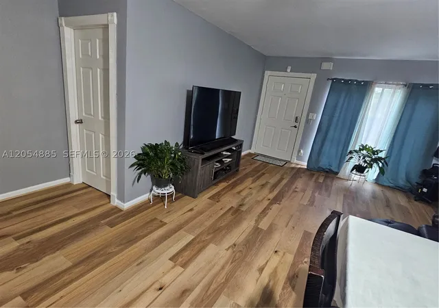 Listing Photo 4 - Condo for sale in building located at 3541 Nw 99Th Ter, Sunrise, FL 33351 - Unit #6A