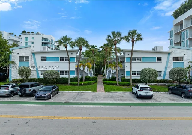 Listing Photo 5 - Condo for sale in building located at 1160 103Rd St, Bay Harbor Islands, FL 33154 - Unit #6