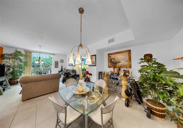 Listing Photo 2 - Condo for sale in building located at 1555 N Treasure Dr, South Miami, FL 33141 - Unit #207
