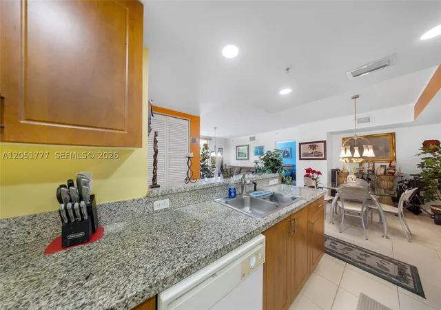 Listing Photo 5 - Condo for sale in building located at 1555 N Treasure Dr, South Miami, FL 33141 - Unit #207