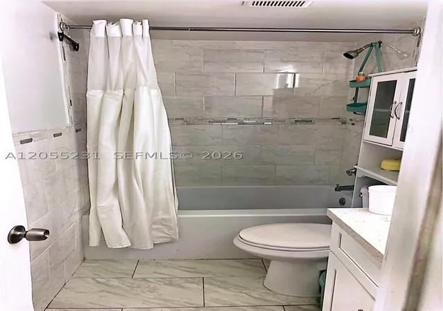 Photo 4 of Condo for sale at 2570 W 67Th Pl #12-2, Hialeah, FL 33016 | MLS# A12055231 | Listing updated on 2026-09-01