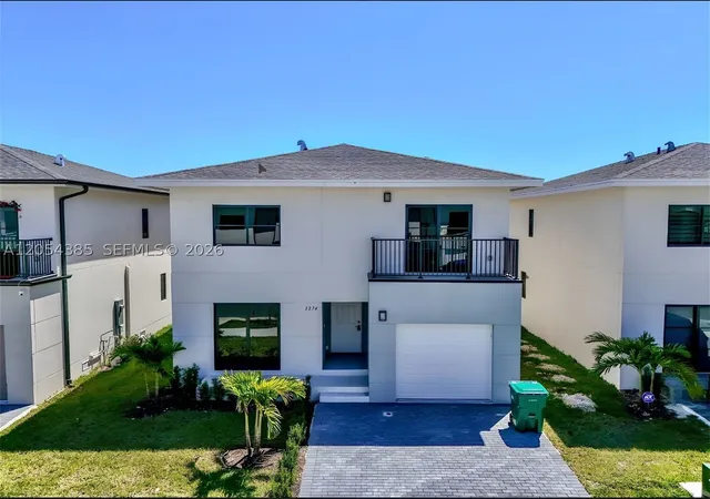 Photo 1 of Single family home for sale at 1374 Nw 1st St, Homestead, FL 33034 | MLS# A12054385 | Listing updated on 2026-09-10