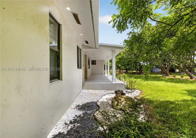 Photo 3 of Single family home for sale at 33800 Sw 212th Ave, Homestead, FL 33034 | MLS# A12054906 | Listing updated on 2026-09-30