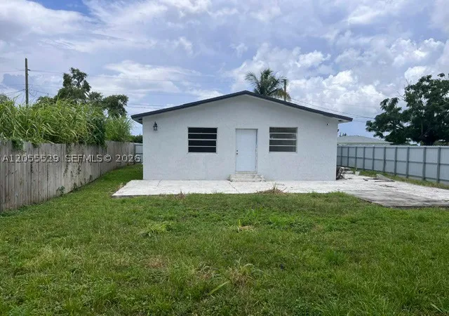 Photo 2 of Single family home for sale at 21221 Sw 120 Ave, Miami, FL 33177 | MLS# A12055529 | Listing updated on 2026-10-03