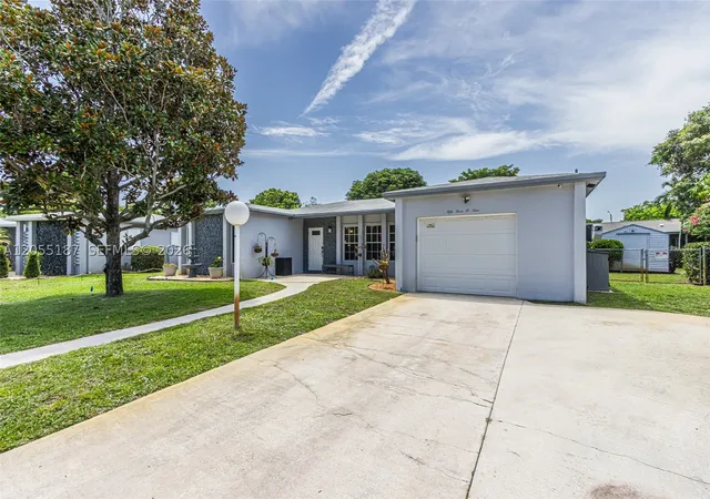 Photo 2 of Single family home for sale at 5309 Sw 8th Ct, Margate, FL 33068 | MLS# A12055187 | Listing updated on 2026-09-05