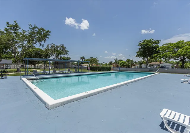 Photo 3 of Single family home for sale at 5309 Sw 8Th Ct, Margate, FL 33068 | MLS# A12055187 | Listing updated on 2026-09-30