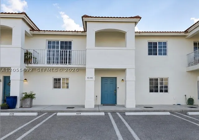 Photo 1 of Townhouse for sale at 634 Sw 2nd Pl, Homestead, FL 33034 | MLS# A12055672 | Listing updated on 2026-10-05