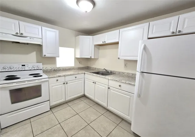Photo 2 of Condo for sale at 4334 Nw 9Th Ave #9-1B, Deerfield Beach, FL 33064 | MLS# A12055683 | Listing updated on 2026-09-25