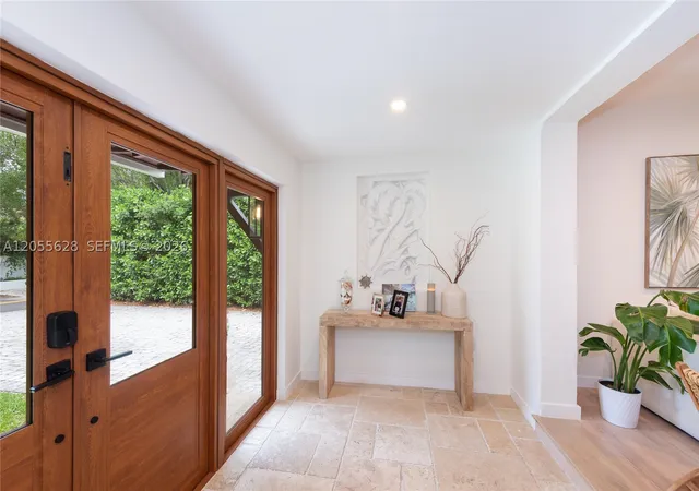 Photo 2 of Single family home for sale at 4155 Pamona Ave, Miami, FL 33133 | MLS# A12055628 | Listing updated on 2026-10-04