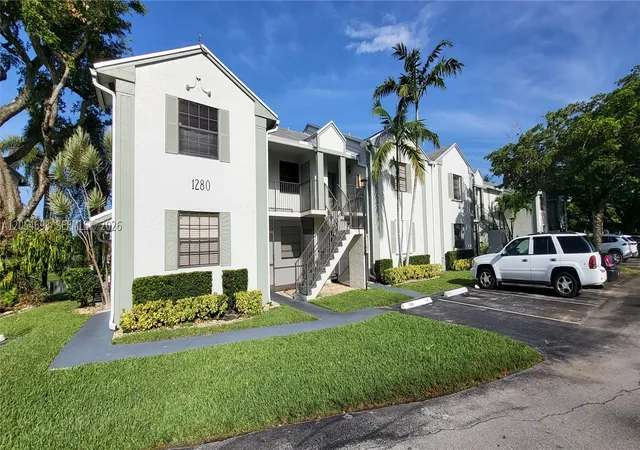Listing Photo 5 - Condo for sale in building located at 1280 S Franklin Ave, Homestead, FL 33034 - Unit #1280G