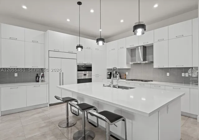 Photo 2 of Single family home for sale at 8143 Nw 47th Ter, Doral, FL 33166 | MLS# A12055451 | Listing updated on 2026-10-06