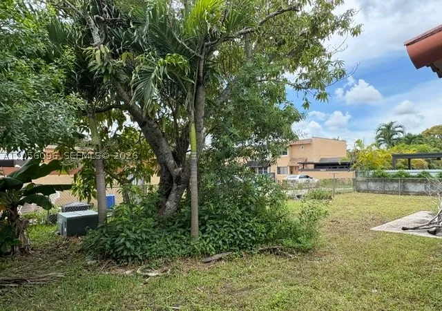 Photo 10 of Single family home for sale at 9590 Sw 19Th St, Miami, FL 33165 | MLS# A12056096 | Listing updated on 2026-09-12