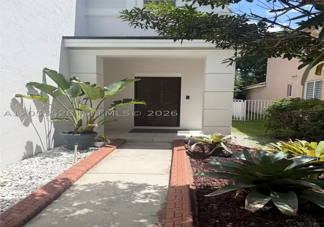 Photo 4 of Single family home for sale at 462 Fishtail Ter, Weston, FL 33327 | MLS# A12055528 | Listing updated on 2026-08-27