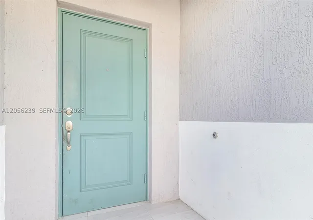 Photo 3 of Townhouse for sale at 417 Nw 12th Pl, Florida City, FL 33034 | MLS# A12056239 | Listing updated on 2026-09-05
