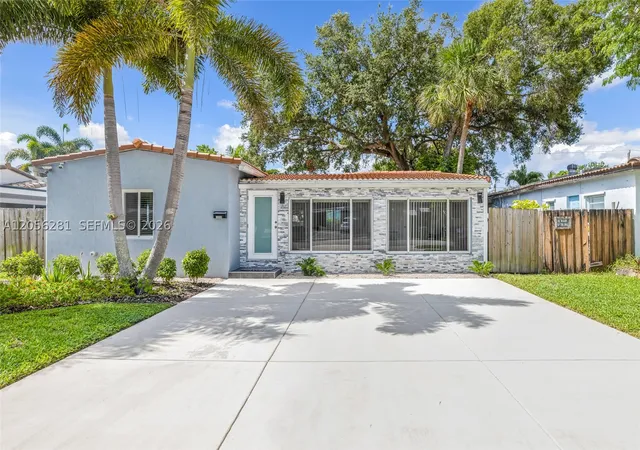 Photo 2 of Sale Pending at 1008 18th Ct, Fort Lauderdale, FL 33315 | MLS# A12056281 | Listing updated on 2026-08-30