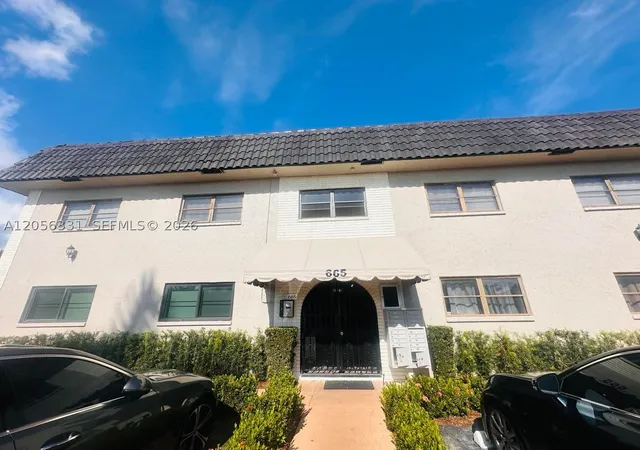 Photo 3 of Condo for sale at 665 Enfield St #B9, Boca Raton, FL 33487 | MLS# A12056331 | Listing updated on 2026-10-07