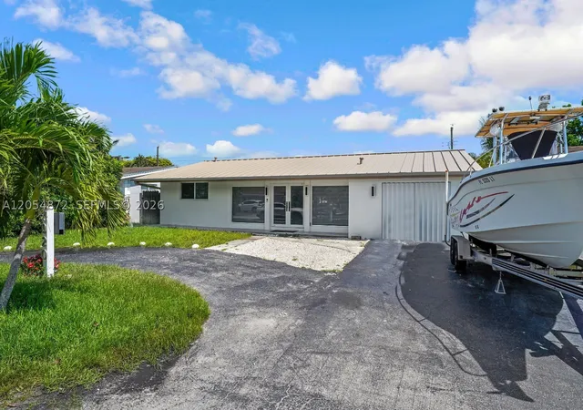 Photo 3 of Single family home for sale at 7920 Venetian St, Miramar, FL 33023 | MLS# A12054872 | Listing updated on 2026-09-14