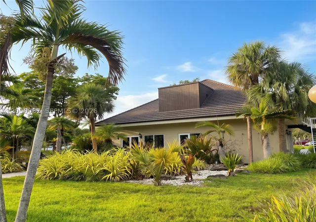 Photo 3 of Condo for sale at 7860 Camino Real #412, South Miami, FL 33143 | MLS# A12056082 | Listing updated on 2026-09-10