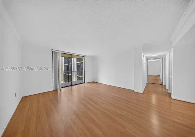 Listing Photo 4 - Condo for sale in building located at 8045 Sw 107Th Ave, Miami, FL 33173 - Unit #203