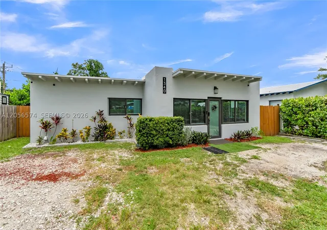 Photo 3 of Single family home for sale at 1340 Nw 4th Ave, Fort Lauderdale, FL 33311 | MLS# A12056574 | Listing updated on 2026-09-11