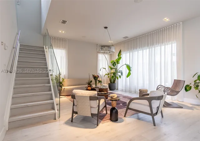 Photo 1 of Single family home for sale at 10043 Nw 75th Ter, Doral, FL 33178 | MLS# A12053796 | Listing updated on 2026-09-10