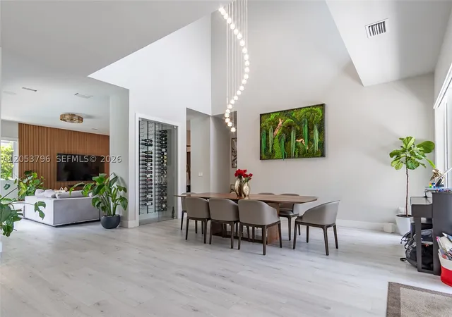 Photo 2 of Single family home for sale at 10043 Nw 75th Ter, Doral, FL 33178 | MLS# A12053796 | Listing updated on 2026-09-10