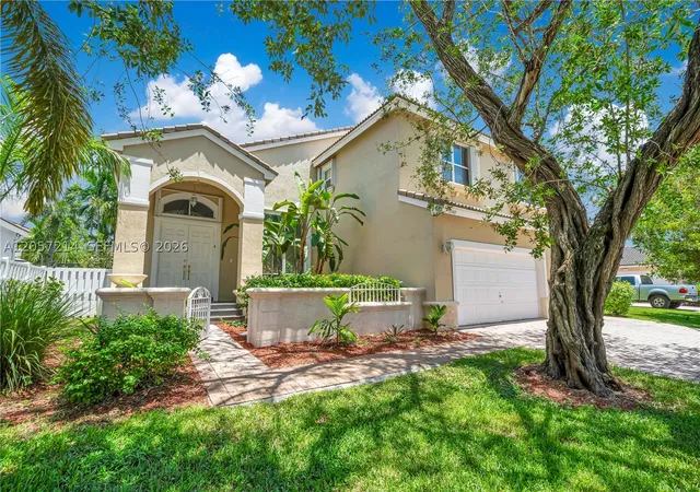 Photo 1 of Single family home for sale at 5340 Sw 33rd Ter, Hollywood, FL 33312 | MLS# A12057214 | Listing updated on 2026-08-27