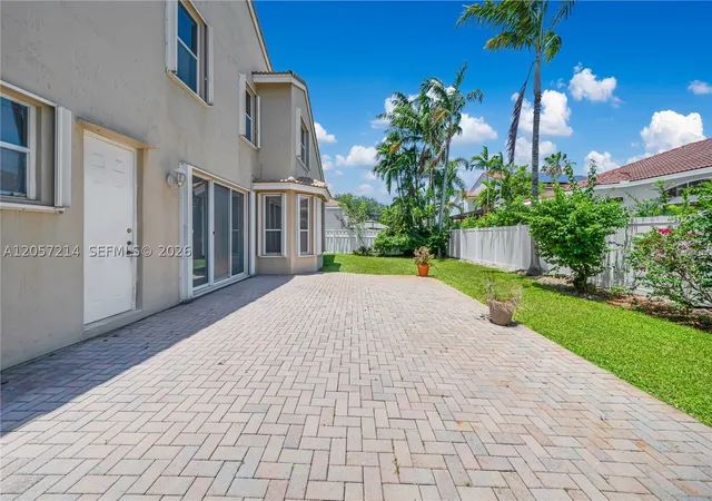 Photo 3 of Single family home for sale at 5340 Sw 33Rd Ter, Hollywood, FL 33312 | MLS# A12057214 | Listing updated on 2026-08-27