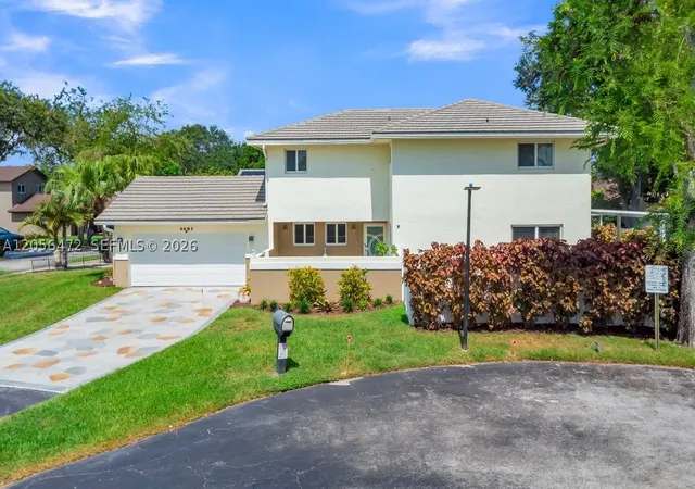 Photo 2 of Sale Pending at 6481 Sw 13th St, Plantation, FL 33317 | MLS# A12056472 | Listing updated on 2026-10-05