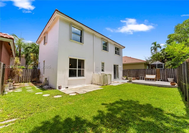 Photo 2 of Single family home for sale at 16102 Opal Creek Dr, Weston, FL 33331 | MLS# A12056418 | Listing updated on 2026-08-26