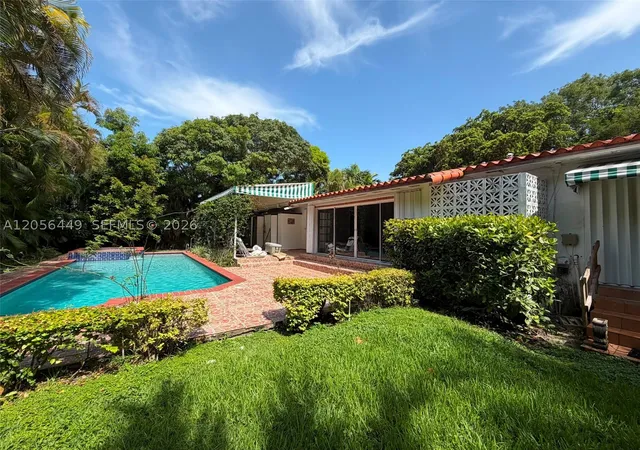 Photo 3 of Single family home for sale at 1540 Dorado Ave, Coral Gables, FL 33146 | MLS# A12056449 | Listing updated on 2026-09-17