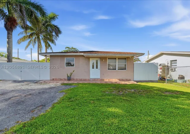 Photo 1 of Single family home for sale at 827 Sw 3rd St, Homestead, FL 33034 | MLS# A12056891 | Listing updated on 2026-09-11