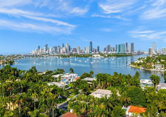 Photo 3 of Sale Pending at 126 W San Marino Dr, Miami Beach, FL 33139 | MLS# A12043415 | Listing updated on 2026-09-11