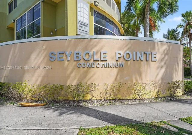 Condo for sale at 816 Nw 11Th St #402, Miami, FL 33136 | MLS# A12057360