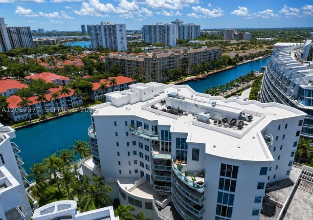 Photo 2 of Condo for sale at 3000 Ne 188th St #709, Aventura, FL 33180 | MLS# A12057377 | Listing updated on 2026-09-14