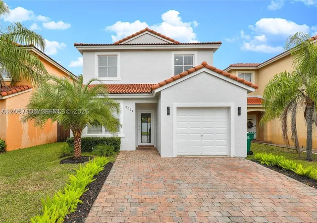 Photo 2 of Sale Pending at 2021 Se 15th St, Homestead, FL 33035 | MLS# A12057406 | Listing updated on 2026-09-04