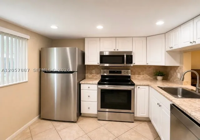 Photo 2 of Condo for sale at 3905 N Nob Hill Rd #312, Sunrise, FL 33351 | MLS# A12057887 | Listing updated on 2026-08-31