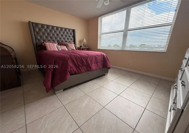 Listing Photo 4 - Condo for sale in building located at 7620 Nw 18Th St, Margate, FL 33063 - Unit #403
