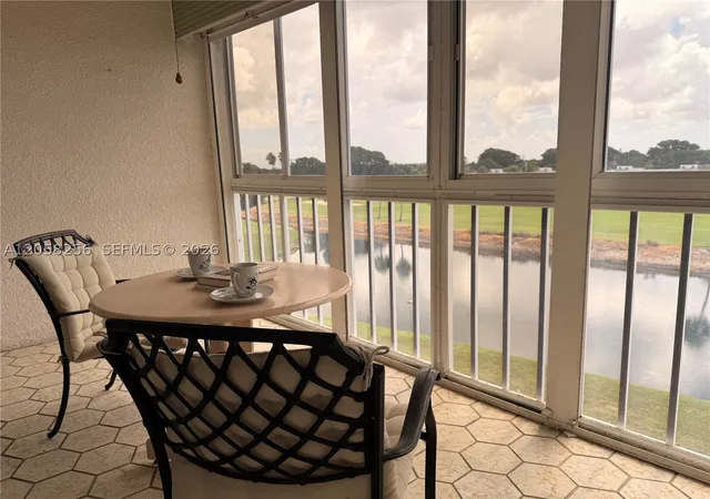 Listing Photo 5 - Condo for sale in building located at 7620 Nw 18Th St, Margate, FL 33063 - Unit #403