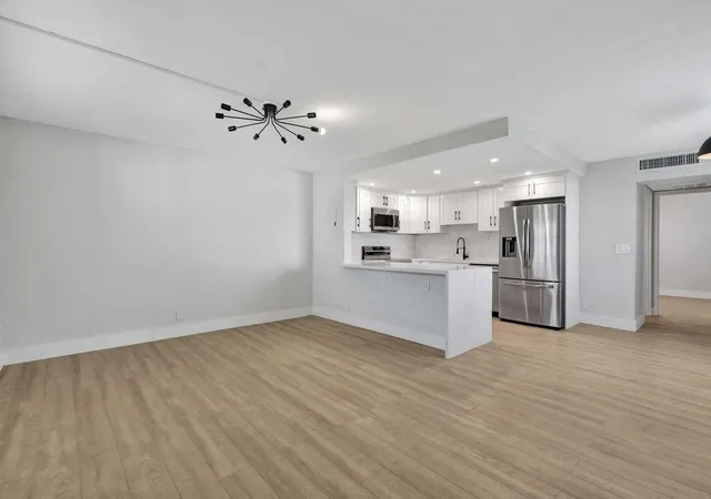 3rd image of 114 Brittany C, Delray Beach, FL 33446 | MLS# B26055409