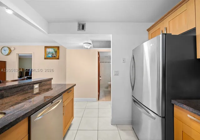 Photo 2 of Condo for sale at 2030 S Ocean Dr #1701, Hallandale Beach, FL 33009 | MLS# A12058354 | Listing updated on 2026-09-21