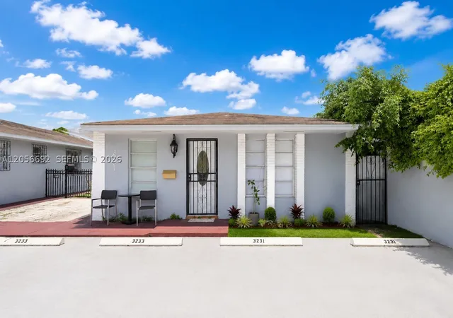 Photo 3 of House for sale at 3231 Sw 25Th St, Miami, FL 33133 | MLS# A12056692 | Listing updated on 2026-09-06