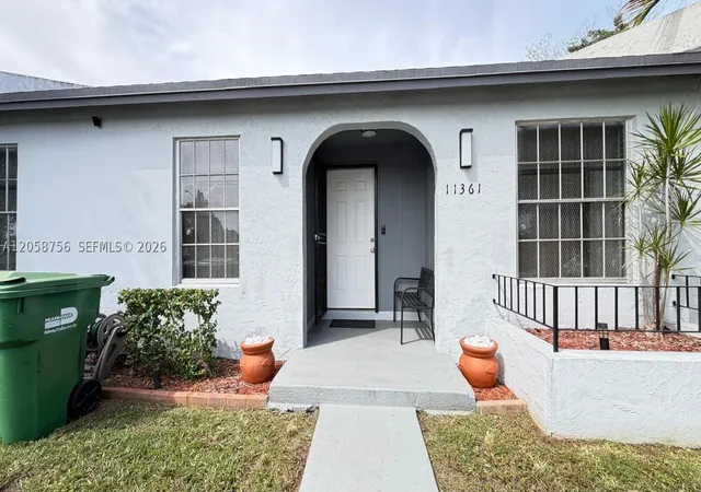 Photo 3 of Townhouse for sale at 11361 Booker T Washington Blvd, Miami, FL 33176 | MLS# A12058756 | Listing updated on 2026-08-31