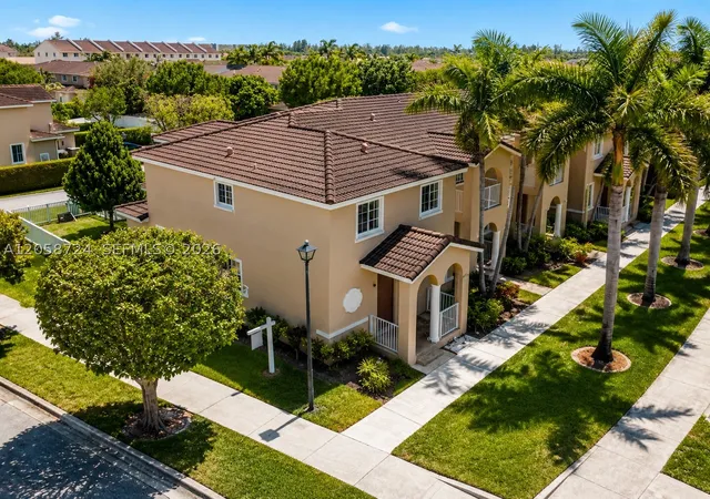 Photo 2 of Townhouse for sale at 14072 Sw 272nd St, Homestead, FL 33032 | MLS# A12058724 | Listing updated on 2026-09-10