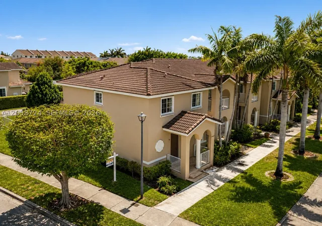 Photo 3 of Townhouse for sale at 14072 Sw 272nd St, Homestead, FL 33032 | MLS# A12058724 | Listing updated on 2026-09-10