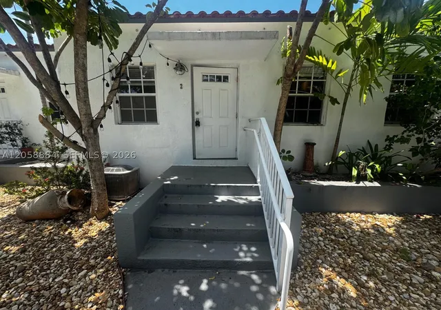 Photo 2 of Condo for sale at 8335 Crespi Blvd #2, Miami Beach, FL 33141 | MLS# A12058884 | Listing updated on 2026-09-01