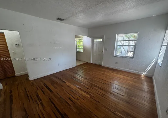 Photo 4 of Condo for sale at 8335 Crespi Blvd #2, Miami Beach, FL 33141 | MLS# A12058884 | Listing updated on 2026-09-01