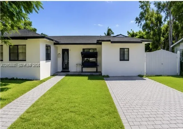 Photo 2 of Sale Pending at 10364 Fairway Heights Blvd, Miami, FL 33157 | MLS# A12058881 | Listing updated on 2026-09-01