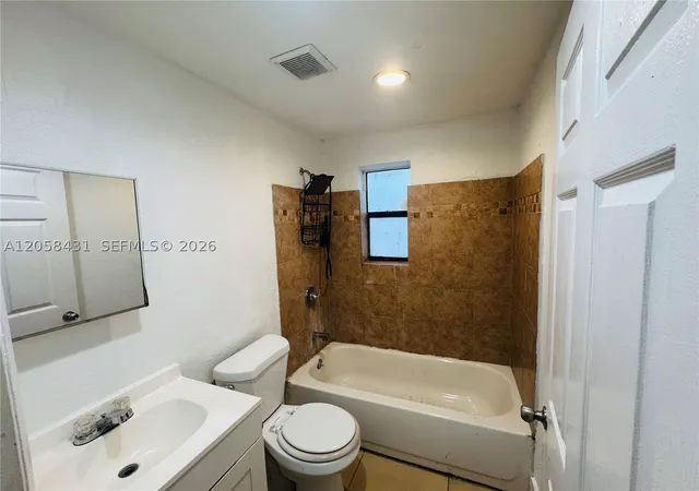 Photo 4 of House for sale at 536 Sw 6Th Ter, Homestead, FL 33030 | MLS# A12058431 | Listing updated on 2026-10-05